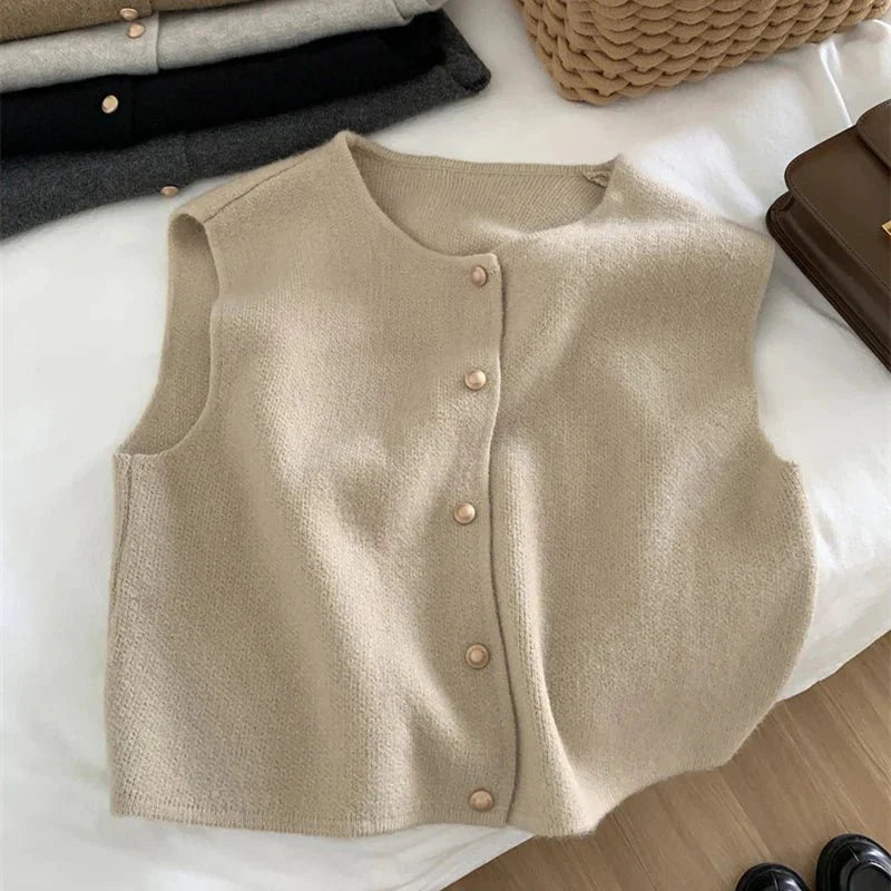 Clara | Women’s Winter Layered Outfit Buttoned Knit Vest 0