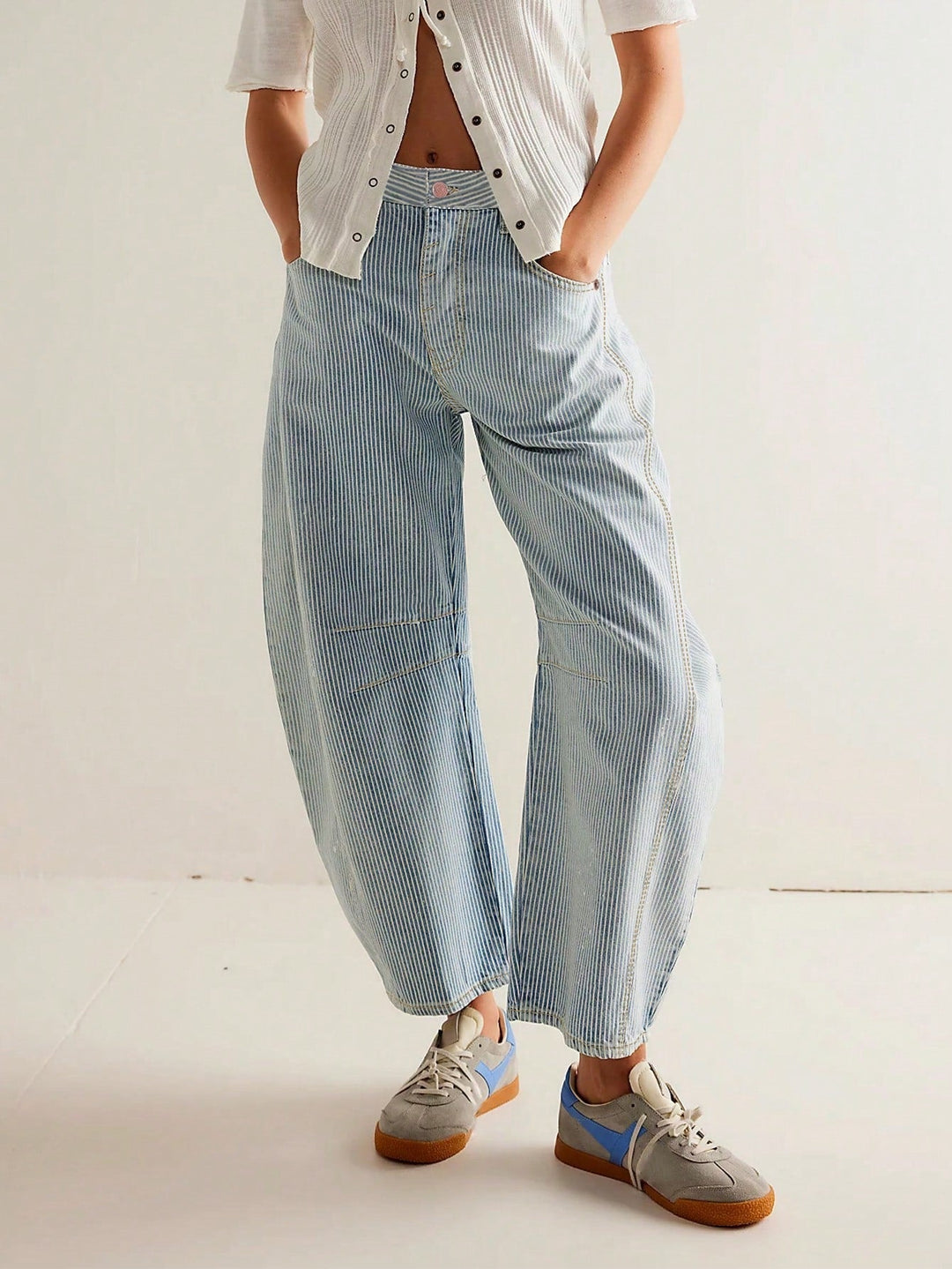 Freya | Women’s Loose-Fit High-Waisted Denim Pants 3
