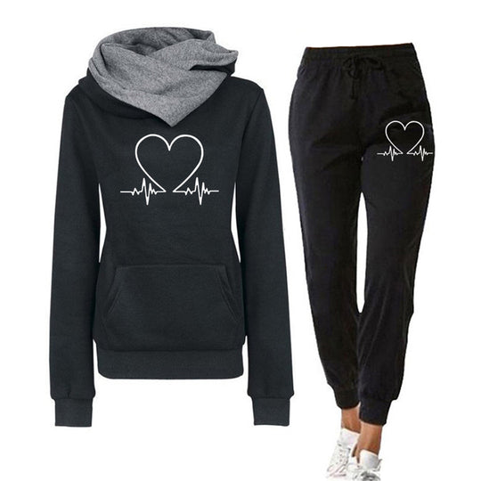 Katie | Women's Comfortable Hoodie & Jogger Set 0