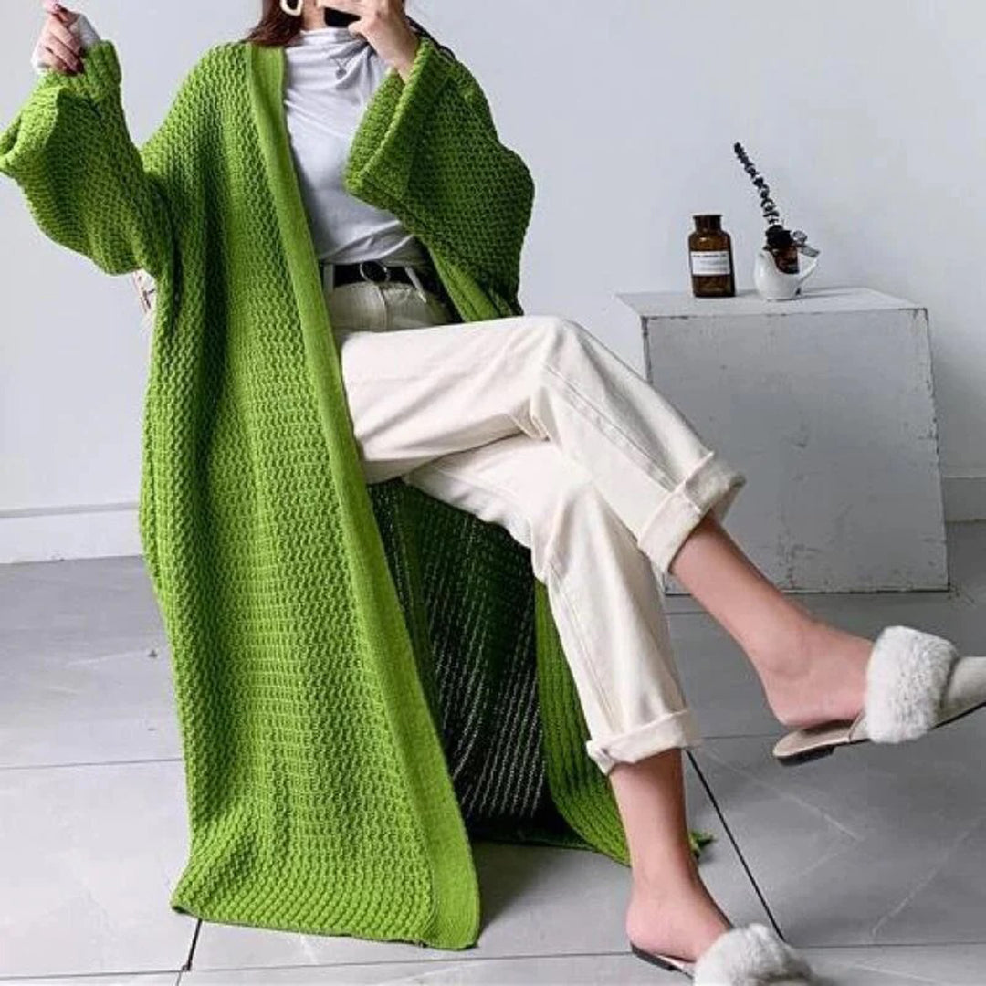 Oversized Women's Winter Cardigan with Chunky Knit and Full-Length Drape 7